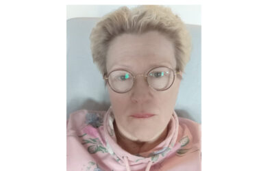 Tutustu puheenjohtajaamme Tiinaan